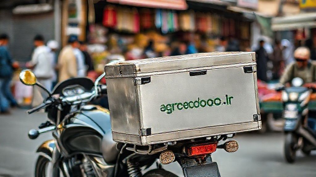 باکس پیک موتوری در حال انتقال غذا در مشهد